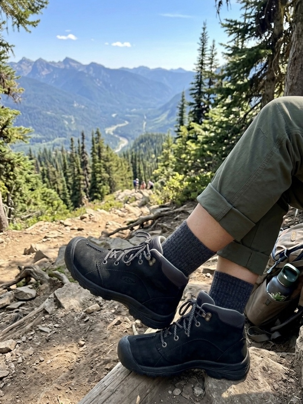 Keen Black Hiking Boots Sz 6.5